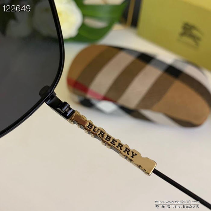 BURBERRY巴寶莉 新款墨鏡 男士休閒飛行鏡 偏光司機駕駛鏡 金屬輕盈蛤蟆鏡  lly1238